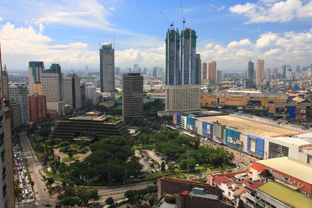ザ マラヤン プラザ ホテル Pasig City エクステリア 写真